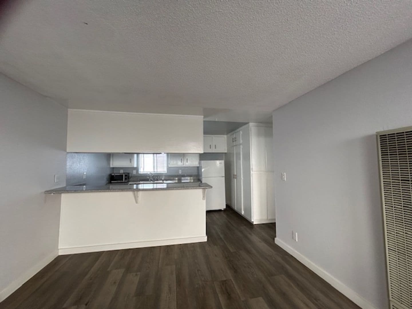 Torrance Apartment: 1308 West 225th Street - #10