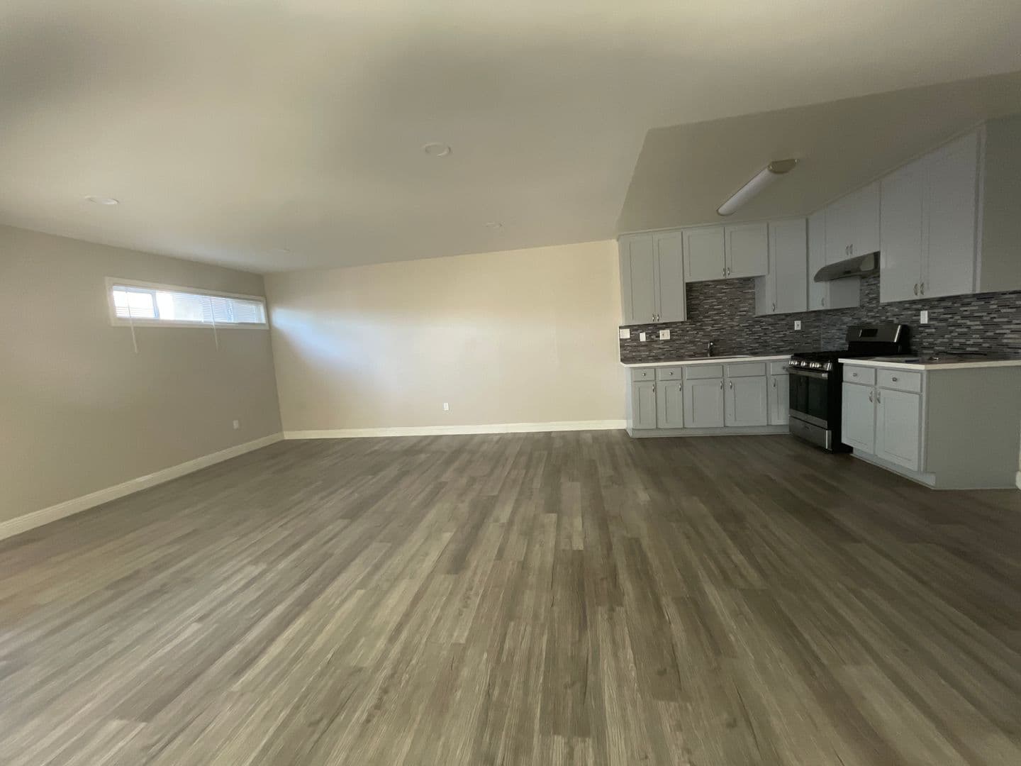 Hawaiian Gardens Apartment: 12120 215Th Street
