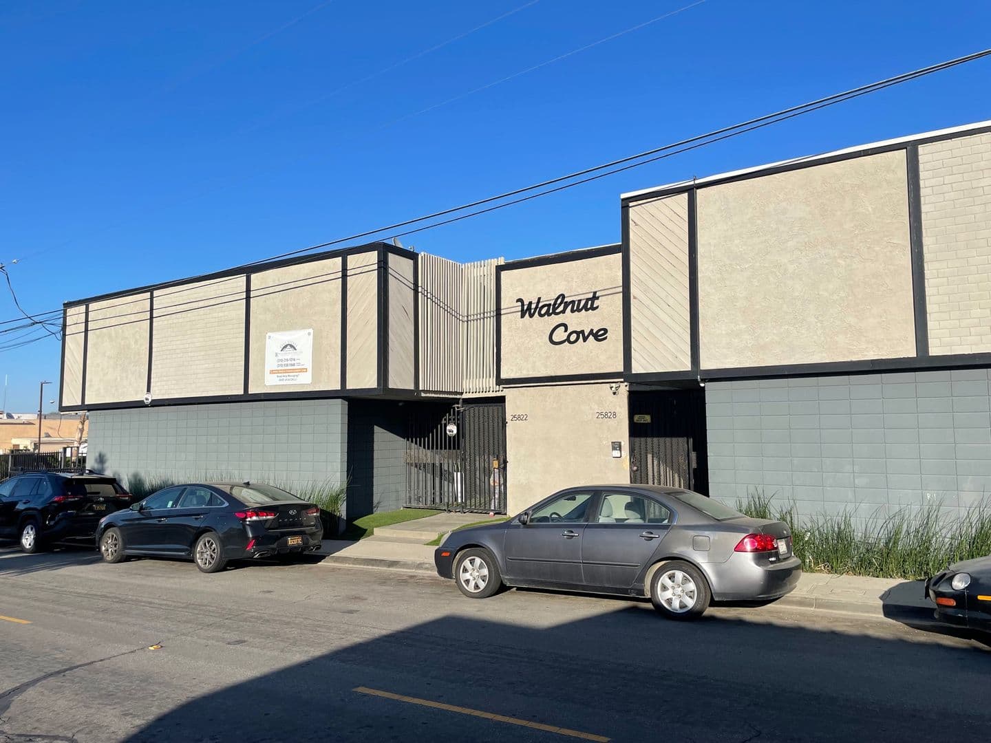 Lomita Apartment: 25822-25828 Walnut Street