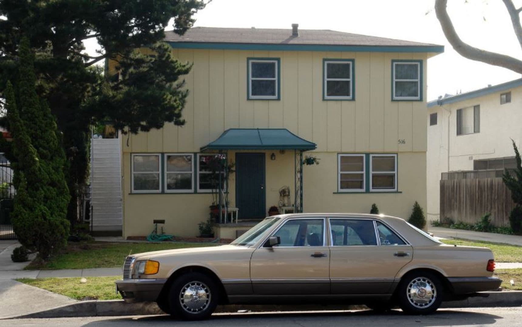 Inglewood Apartment: 516 S. Flower Street