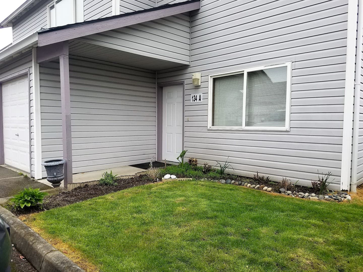 Auburn Apartment: 130 21st ST SE