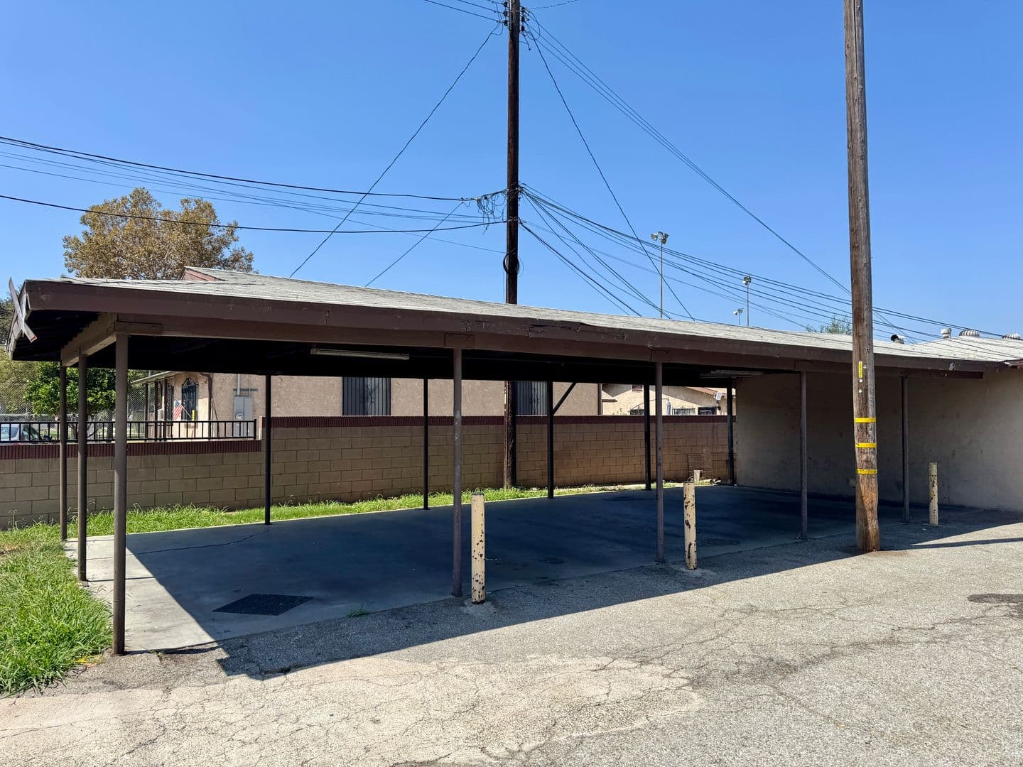 El Monte Apartment: 2717-2725 Maxson Road