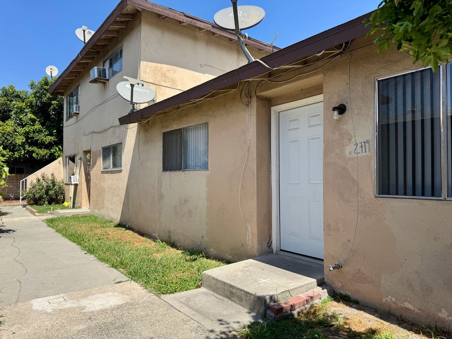 El Monte Apartment: 2717-2725 Maxson Road