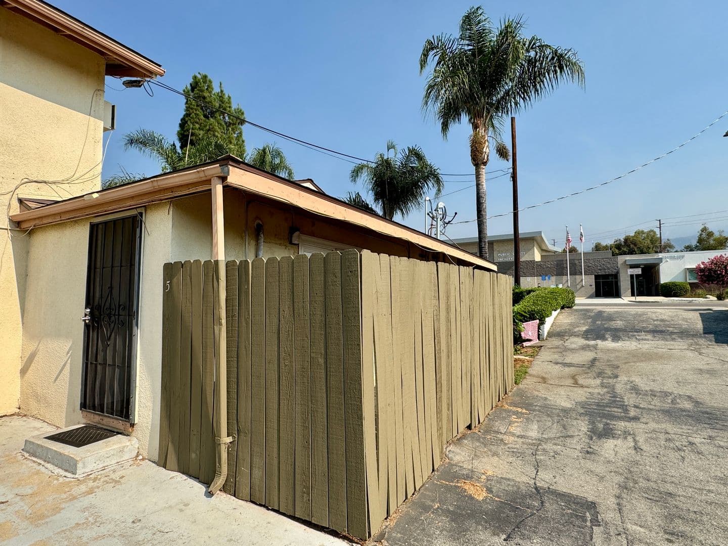 Rancho Cucamonga Apartment: 8863 San Bernardino Rd