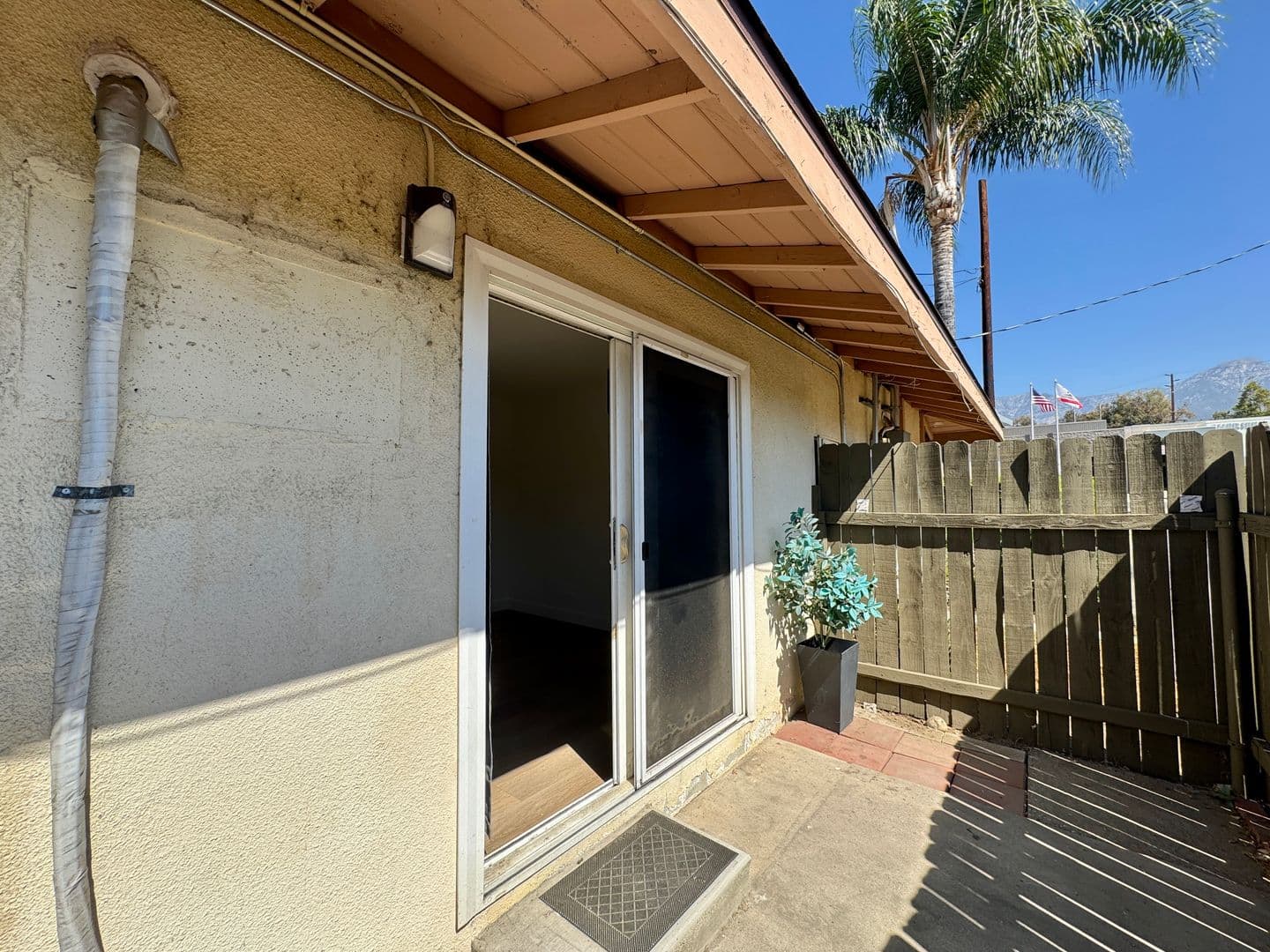 Rancho Cucamonga Apartment: 8863 San Bernardino Rd