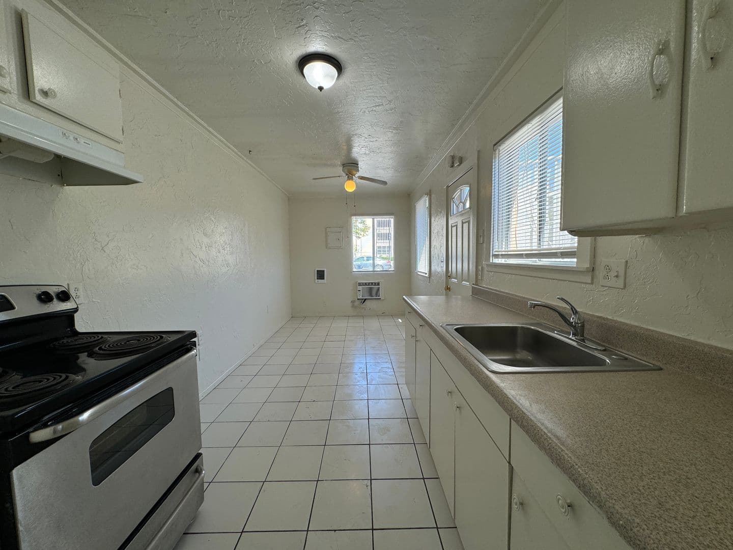 Baldwin Park Apartment: 14503 Chevalier Ave/3834-3840 Downing Ave