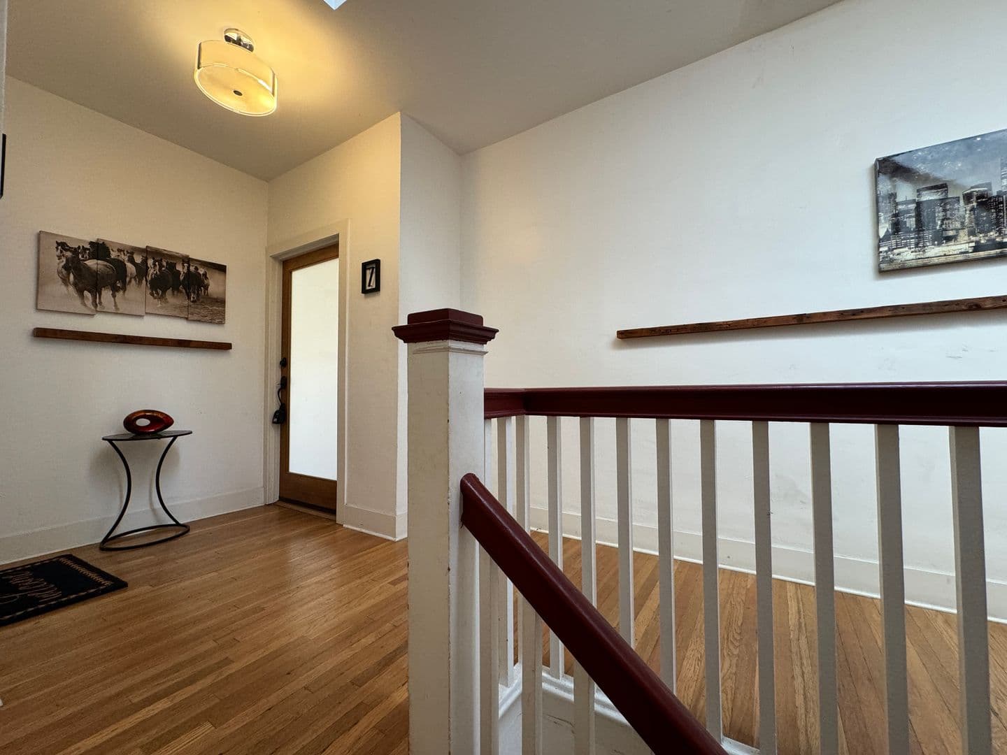 Los Angeles Apartment: 1216 N Kenmore Ave