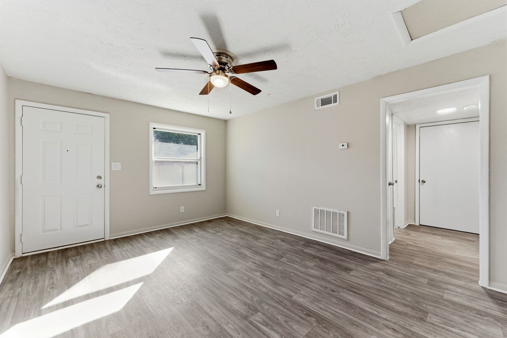 Hapeville Apartment: 558 College Street
