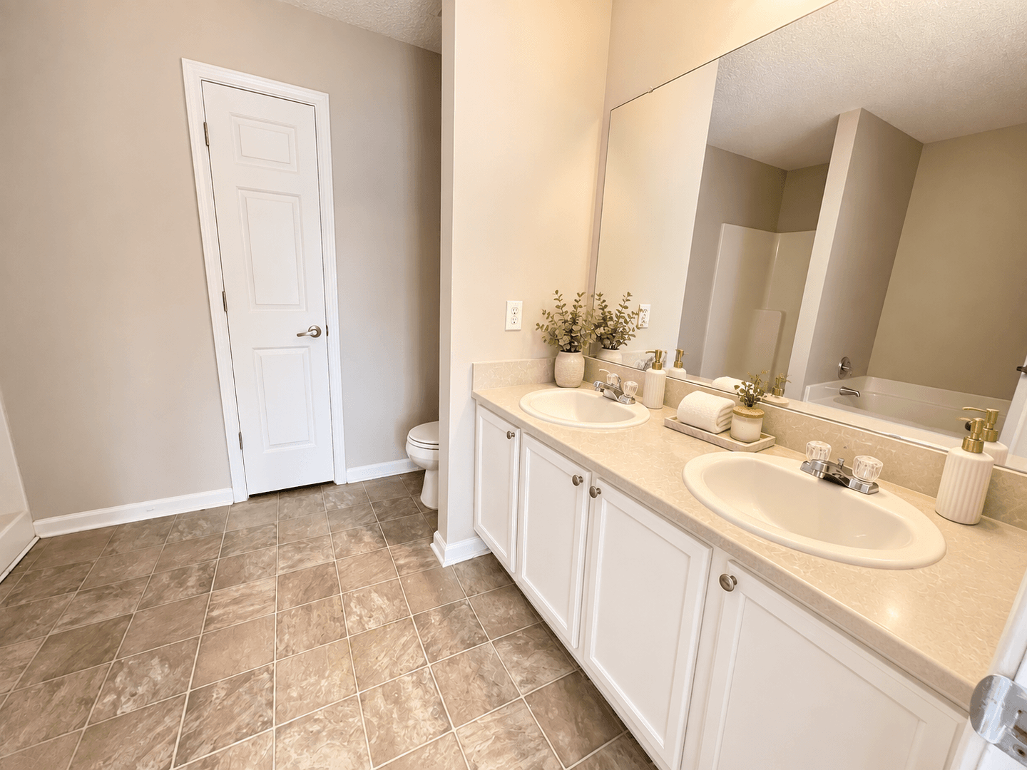 College Park Townhome: 4956 Wexford Trail