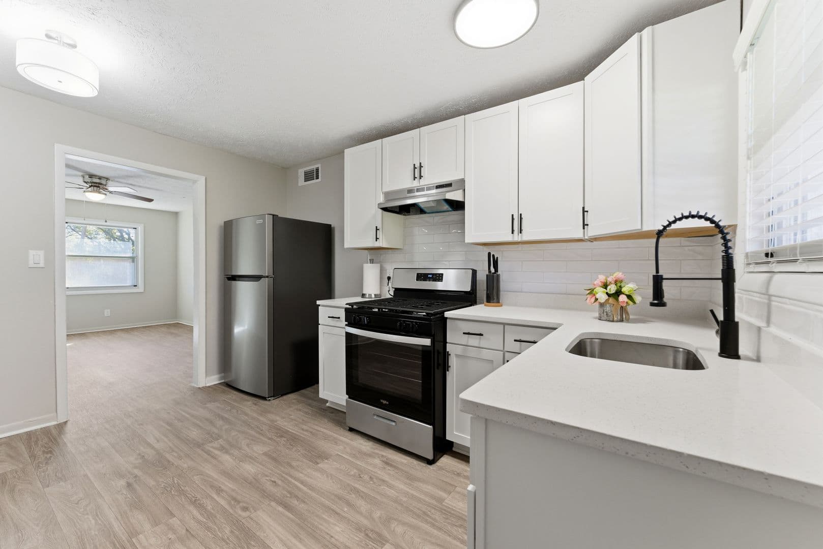 Hapeville Apartment: 558 College Street