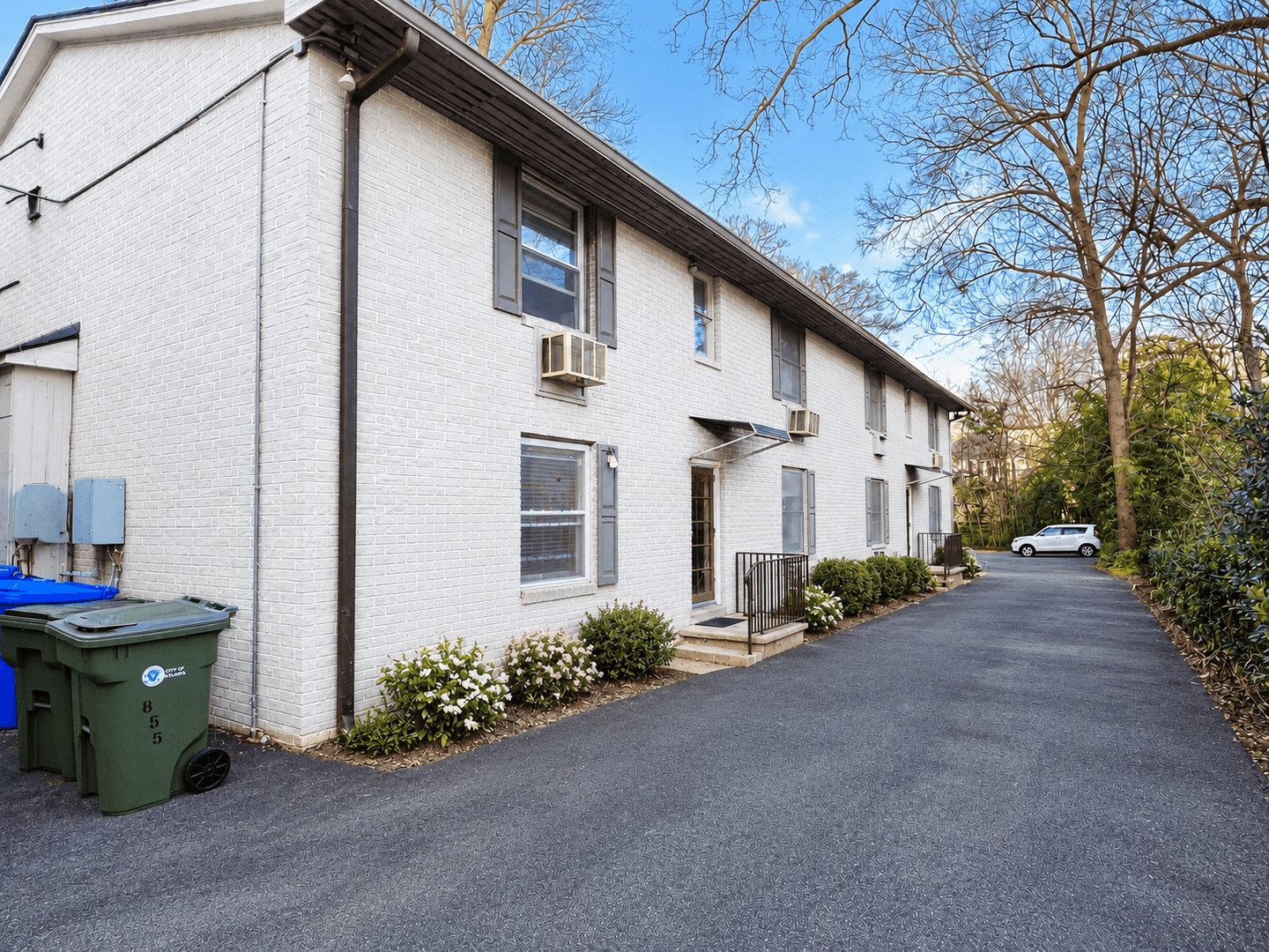 Atlanta Apartment: 855 Charles Allen Drive