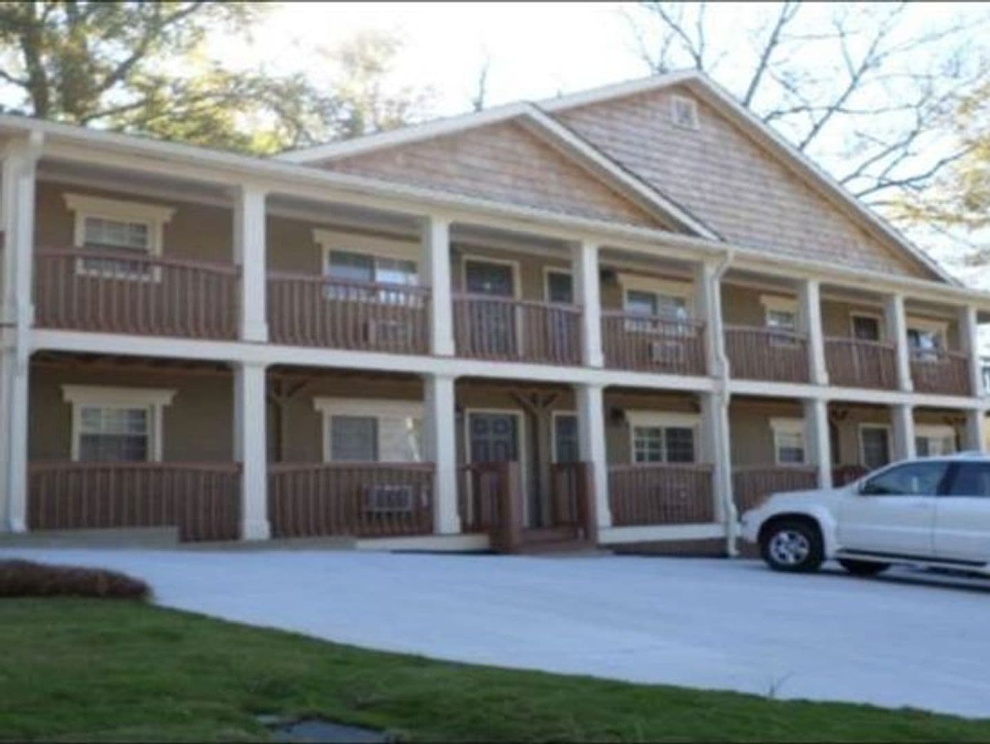 Marietta Apartment: 386 Lemon St
