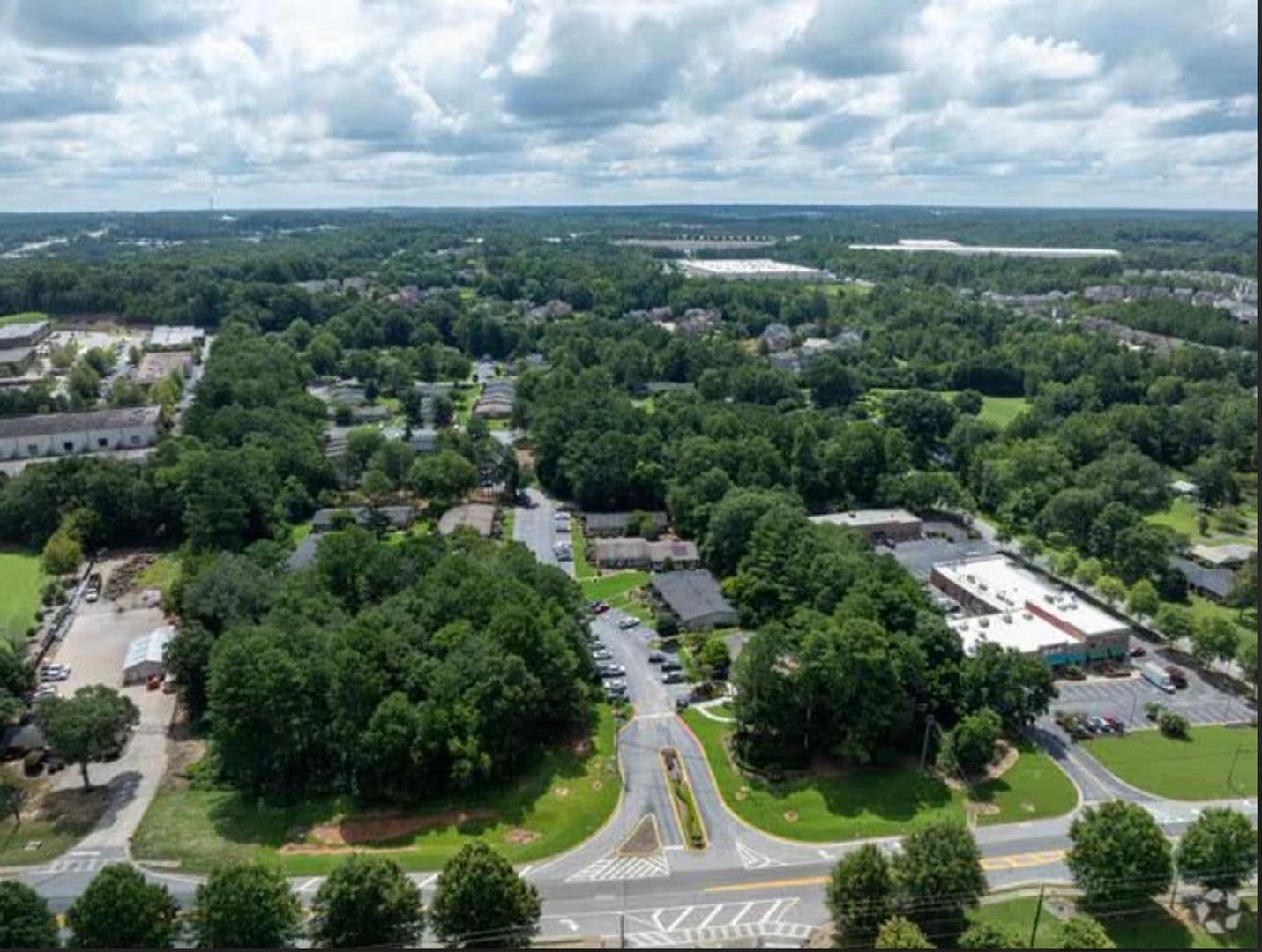 Buford Apartment: 100 Hartford Run NE
