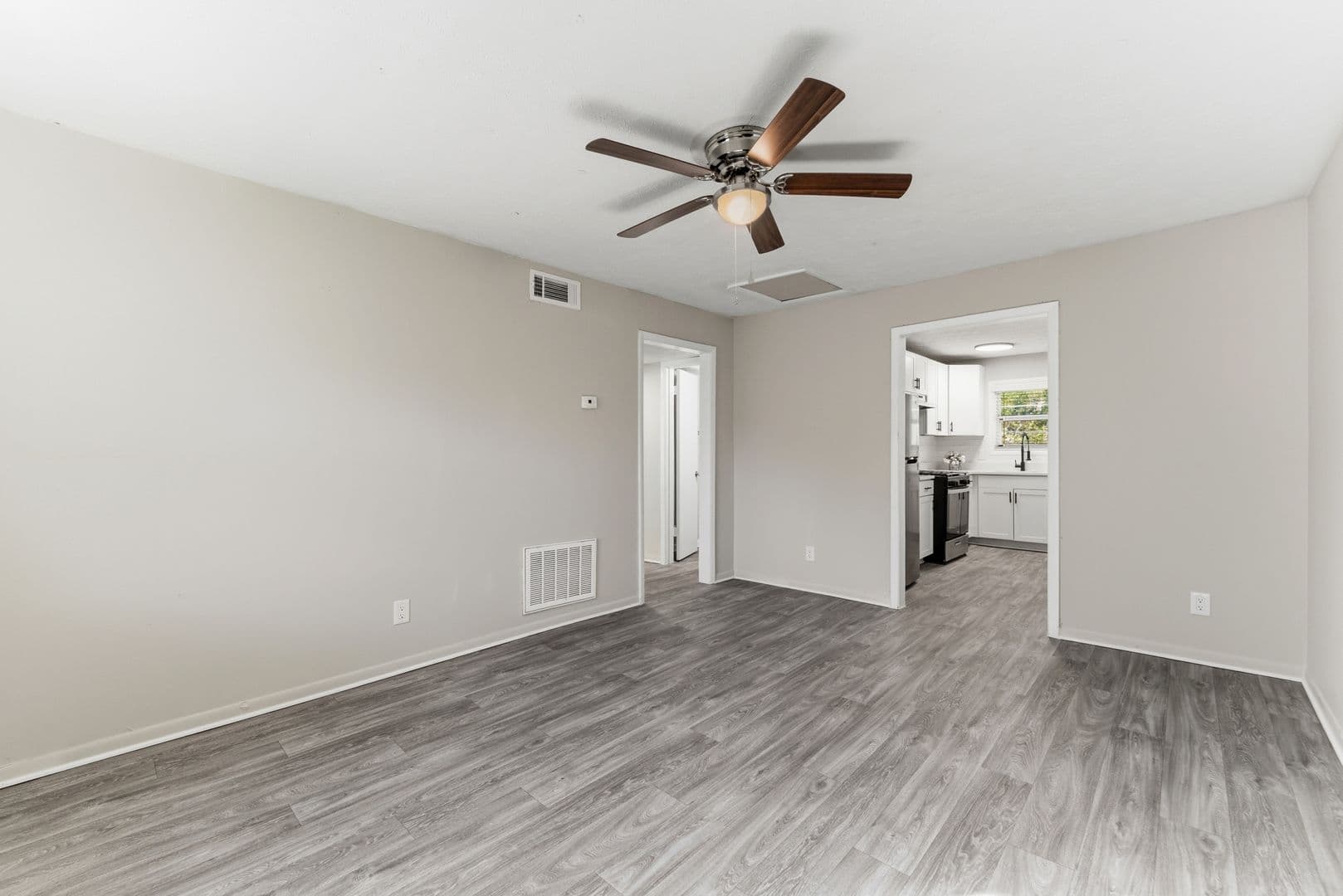 Hapeville Apartment: 558 College Street