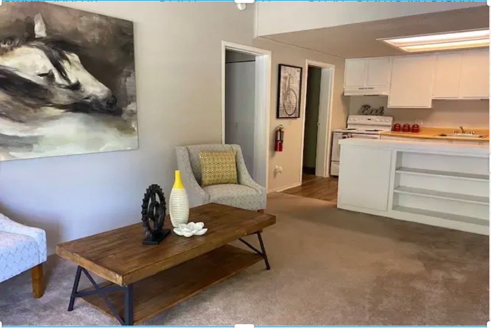 Buford Apartment: 100 Hartford Run NE