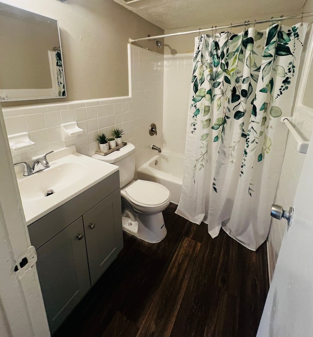 Hapeville Apartment: 558 College Street