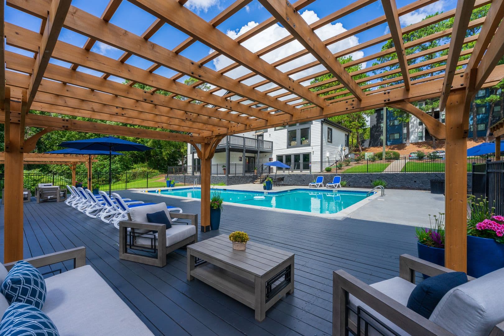 Norcross Apartment: 1400 Chase Ln
