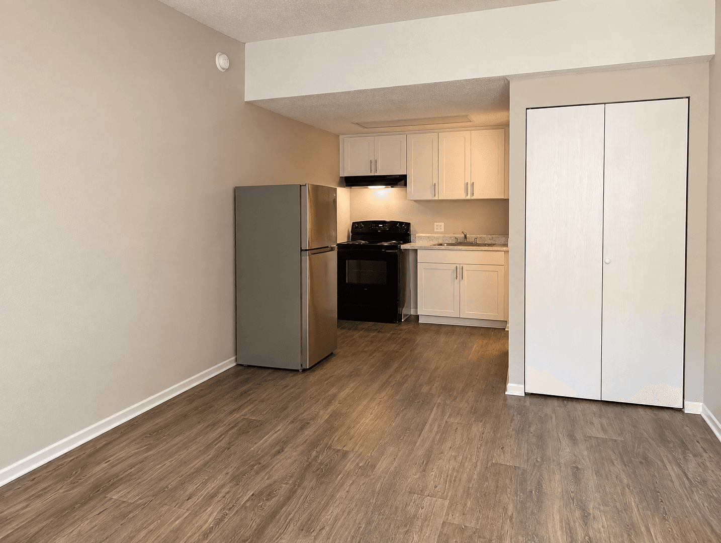 Lilburn Apartment: 100 Woodcliff Drive