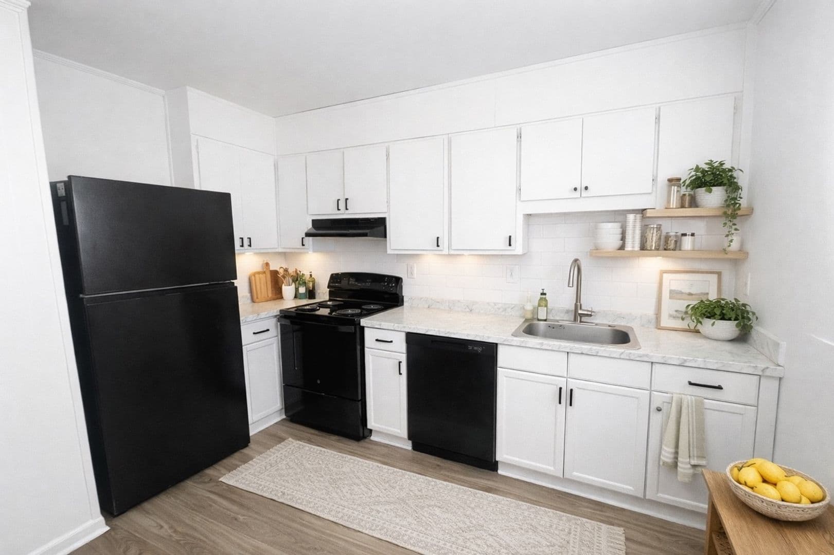 Lilburn Apartment: 450 Lilburn School Rd NW