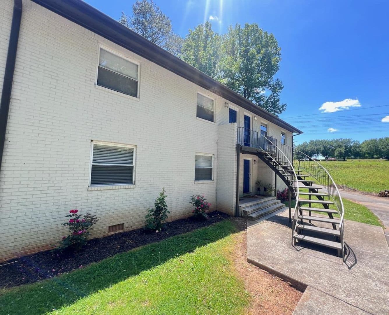 Lilburn Apartment: 5175 Lawrenceville Highway