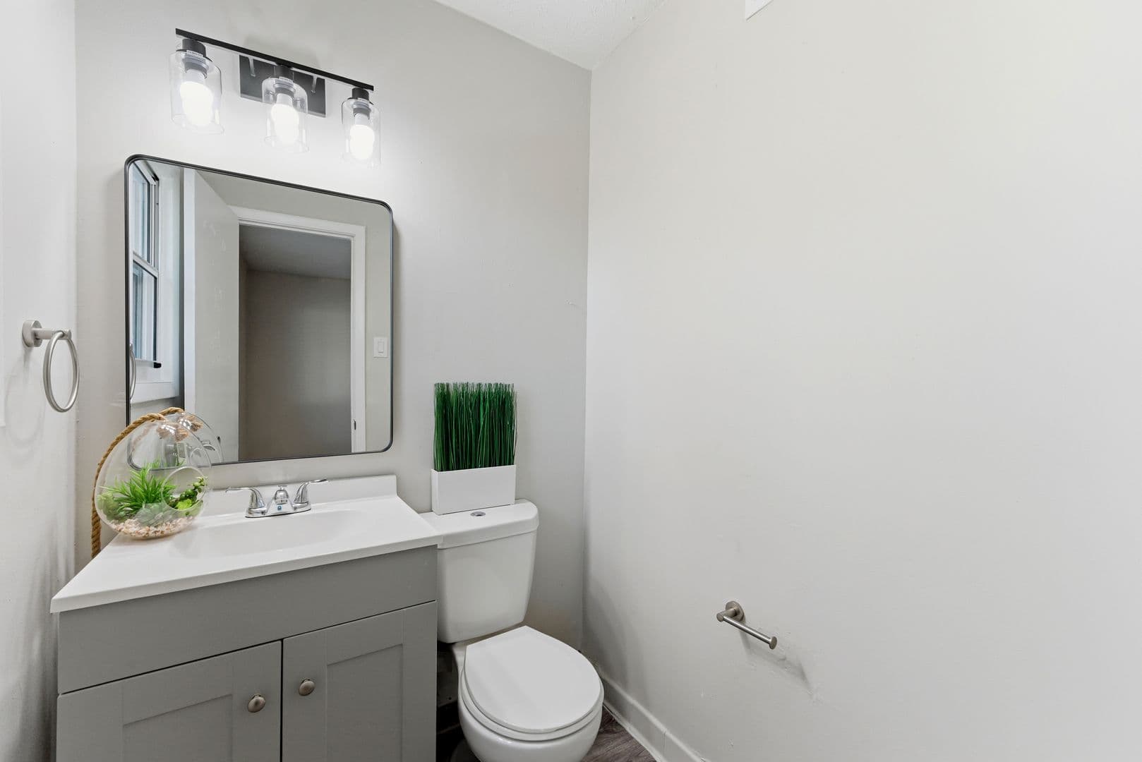 Hapeville Apartment: 558 College Street