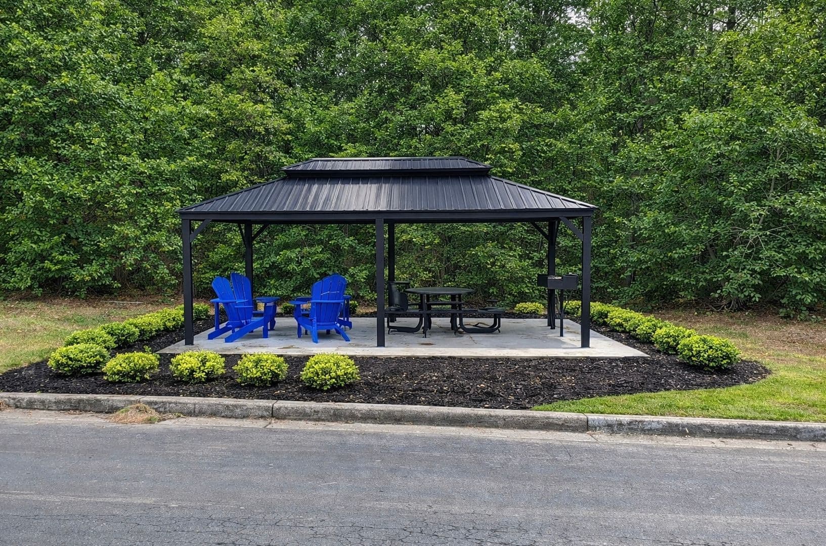 Buford Apartment: 100 Hartford Run NE