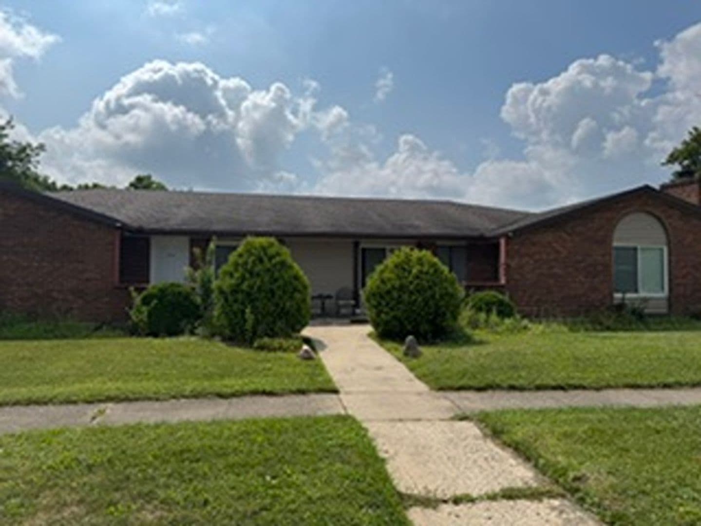 Vandalia House: 836 Sussex Place