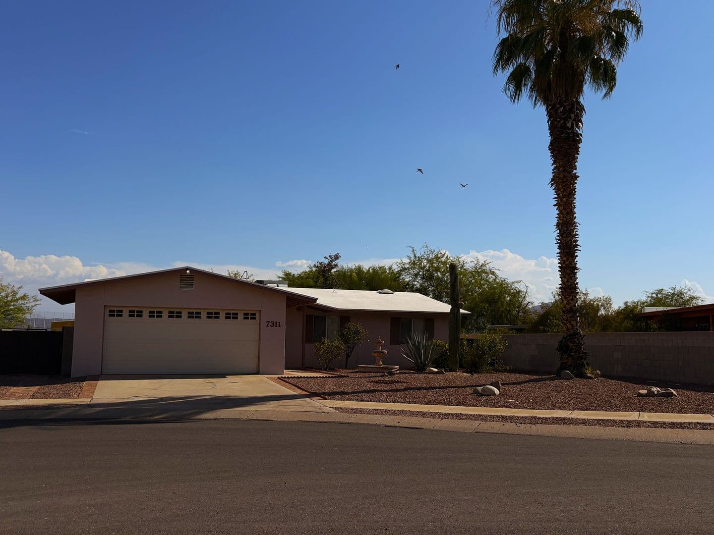 TUCSON House: 7311 N IRON BELL PL