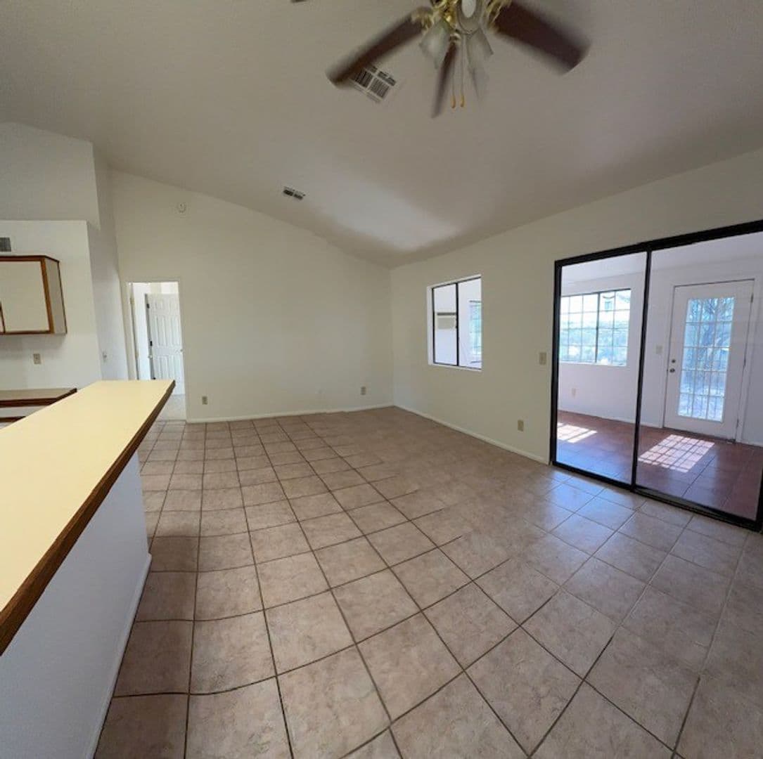 TUCSON House: 3884 S. WAYSIDE LN