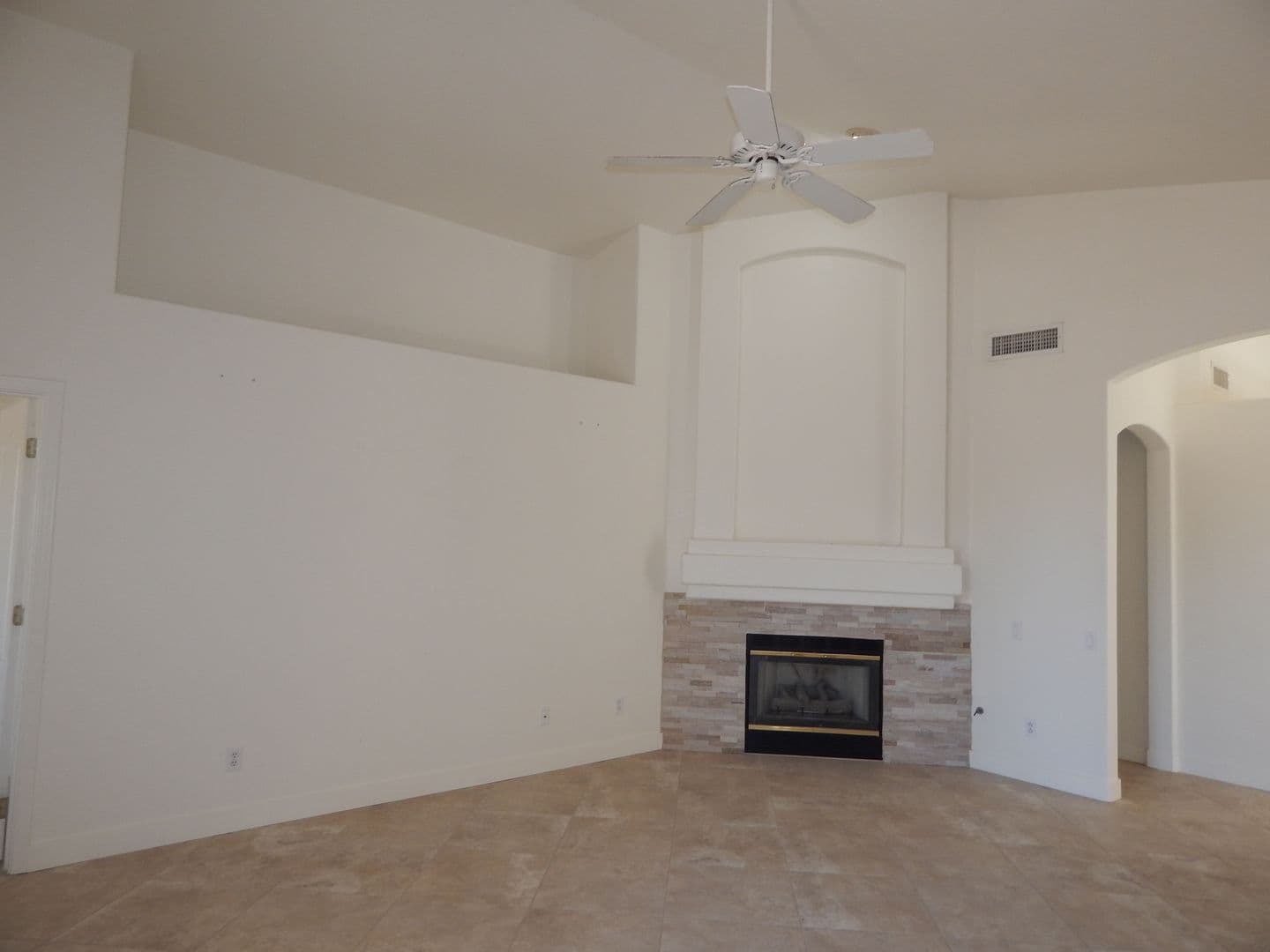 Tucson House: 7750 N Castle Valley Rd