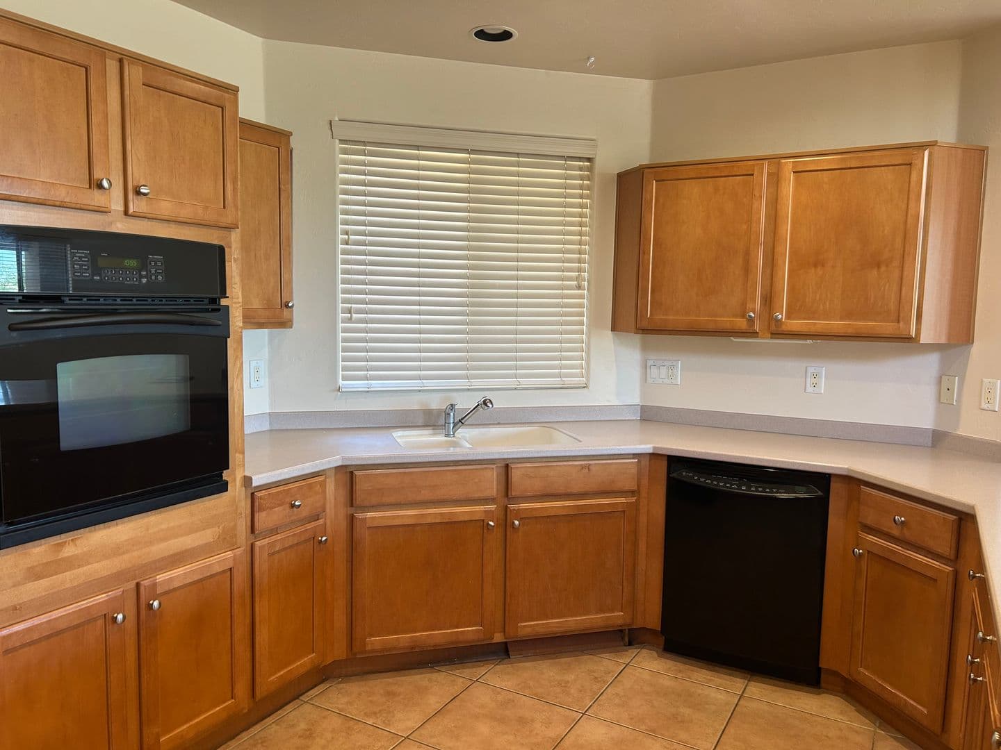 Vail House: 13798 E Fiery Dawn Dr