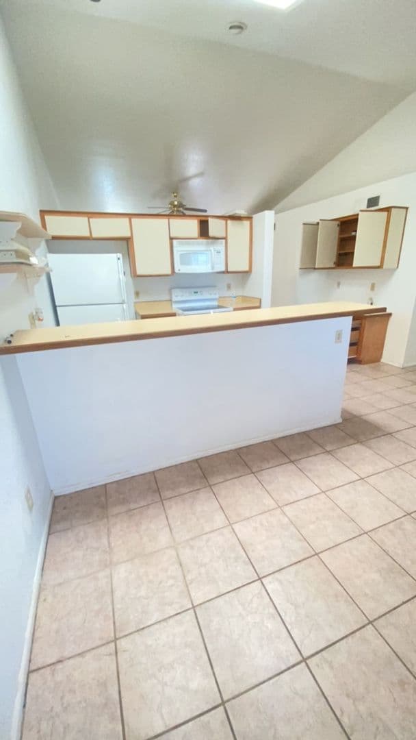 TUCSON House: 3884 S. WAYSIDE LN