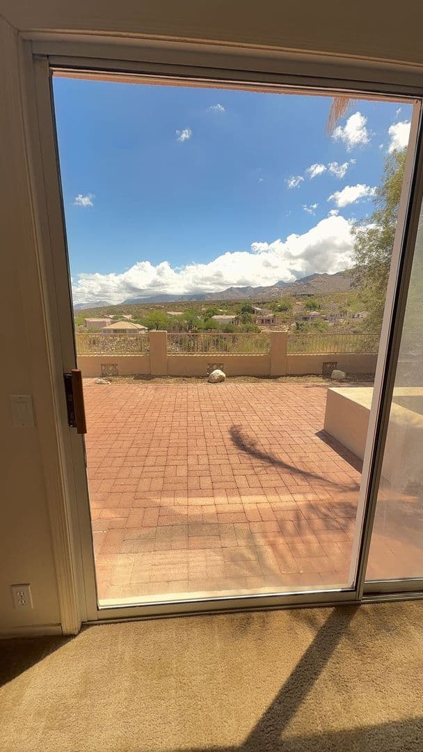 ORO VALLEY House: 10110 N BIGHORN BUTTE DR.
