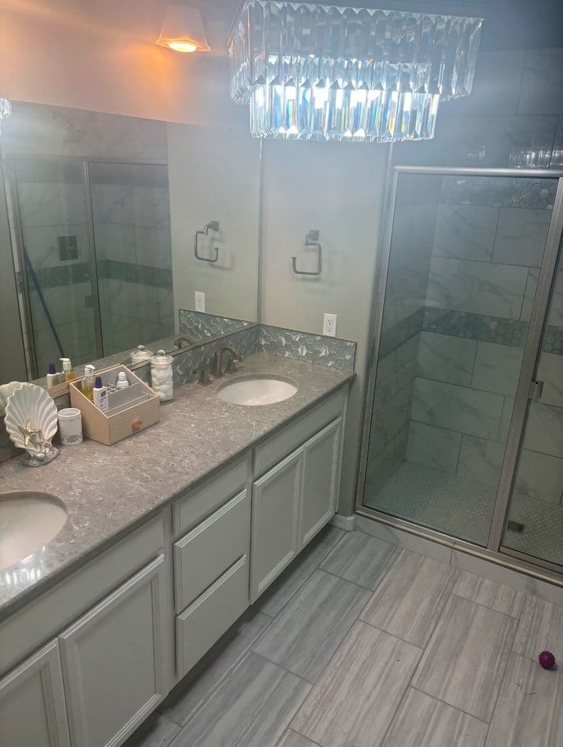 Marana House: 12329 N Larisa Dr
