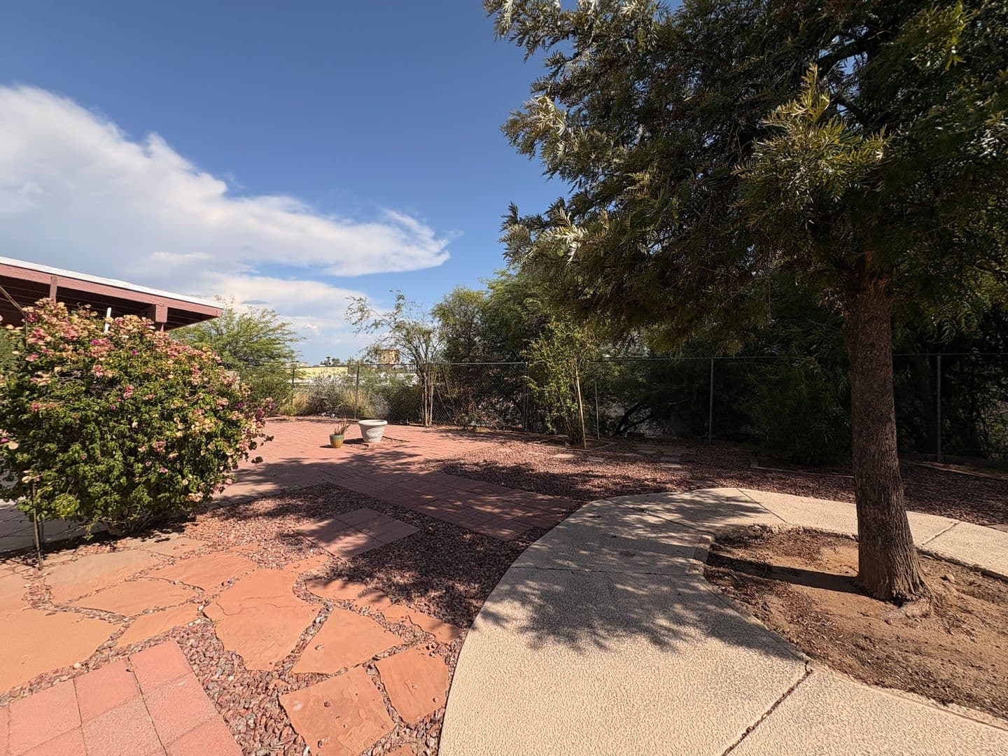 TUCSON House: 7311 N IRON BELL PL