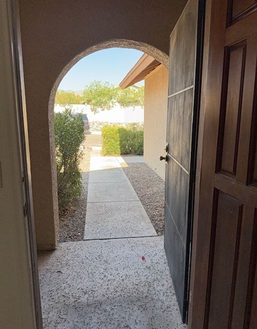 TUCSON House: 3884 S. WAYSIDE LN