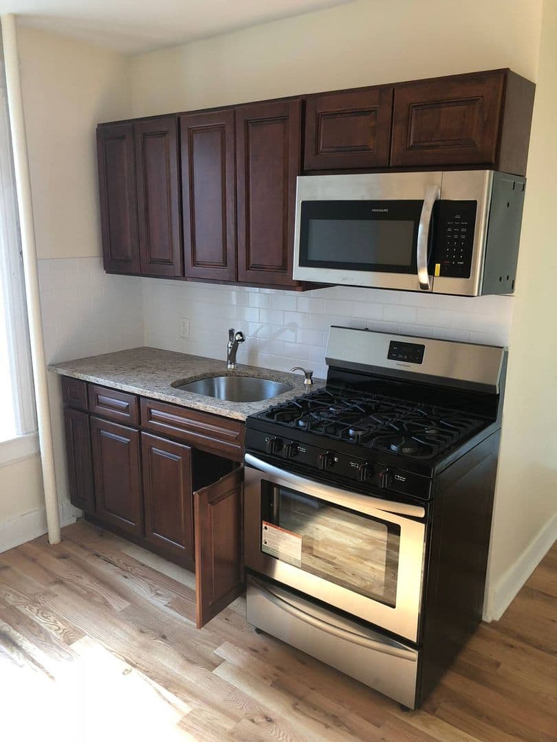 Weehawken Apartment: 4614 Park Avenue