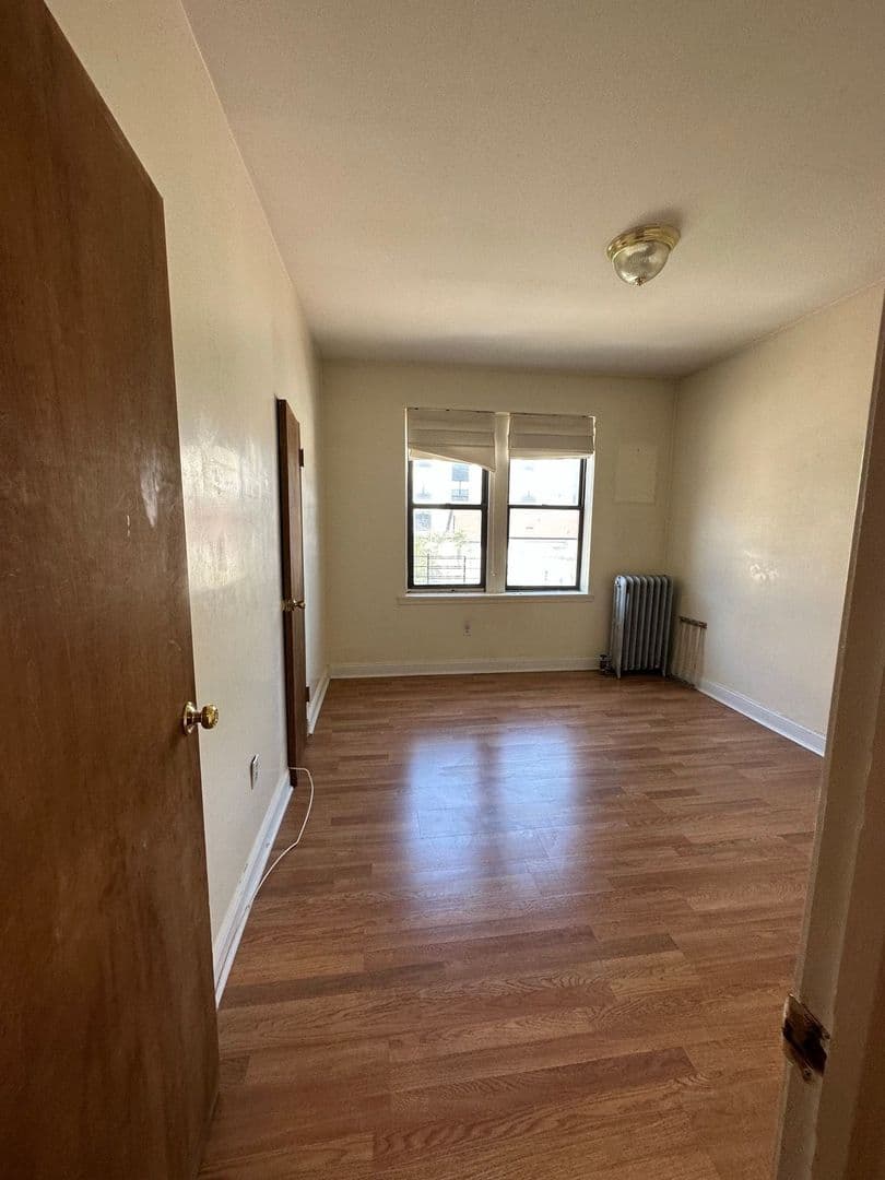 Union City Apartment: 3343 Park Avenue