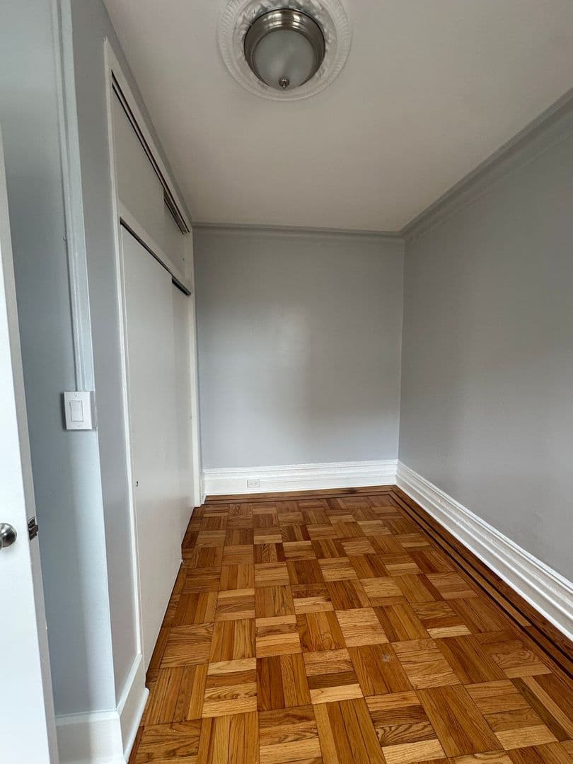 Union City Apartment: 4603 Hudson Avenue