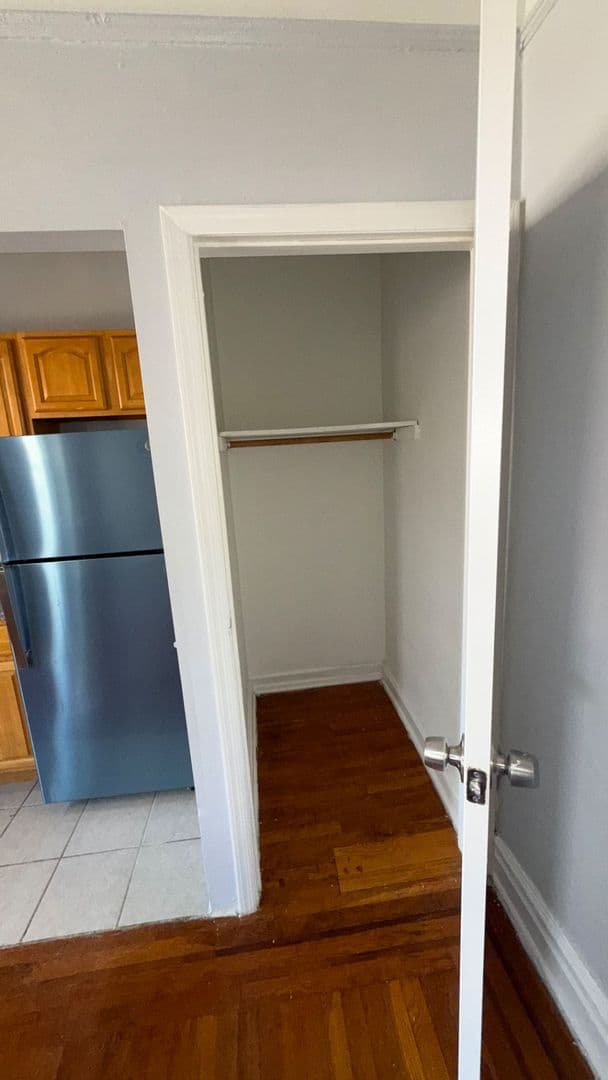Jersey City Apartment: 68 Van Reypen