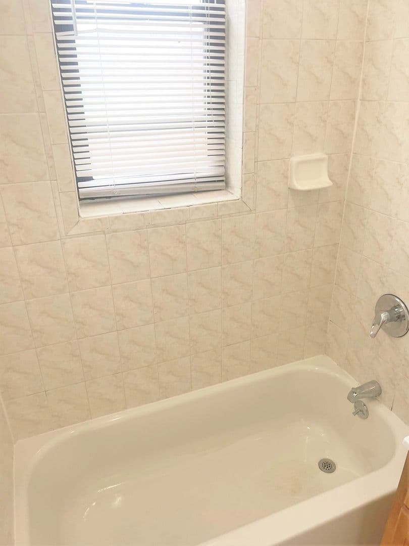 Bloomfield Apartment: 48 Hill Street