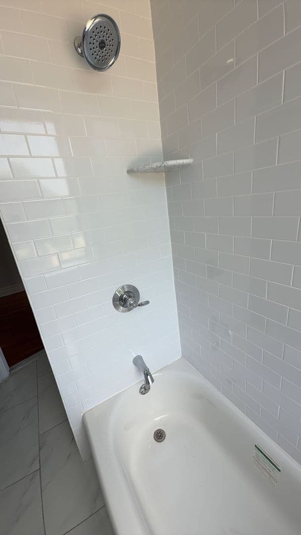Bayonne Apartment: 1111-1113 Kennedy Boulevard