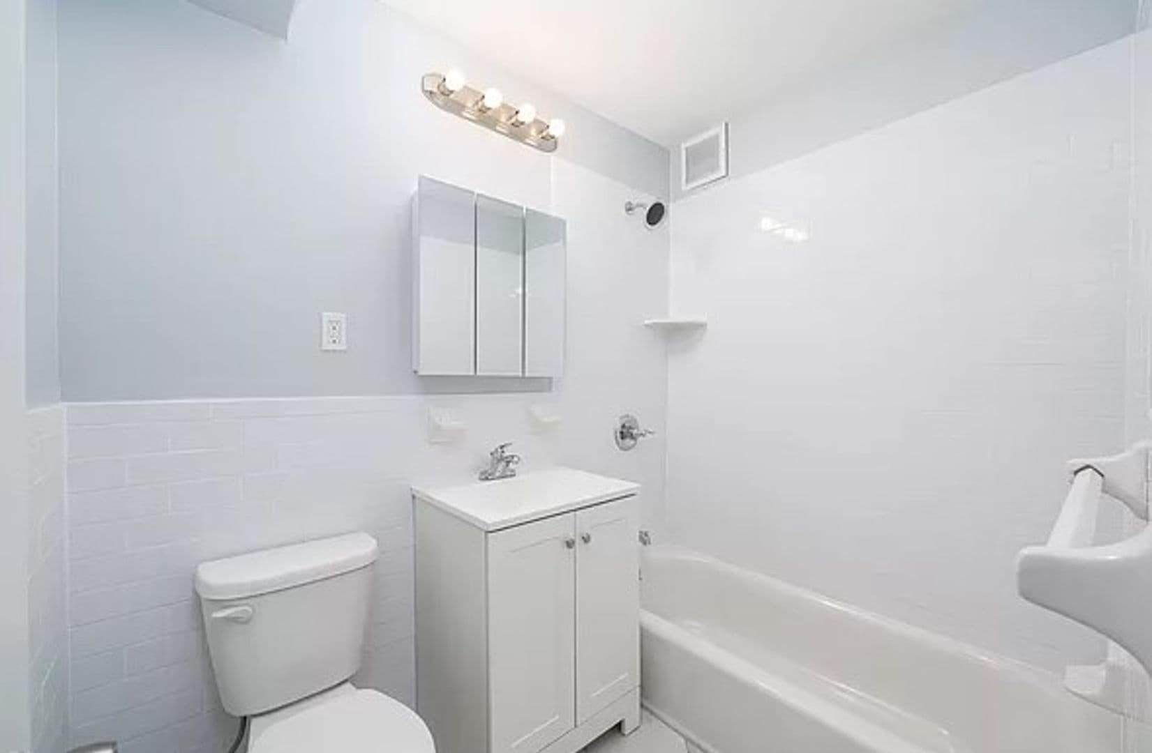 Weehawken Apartment: 700 Boulevard East