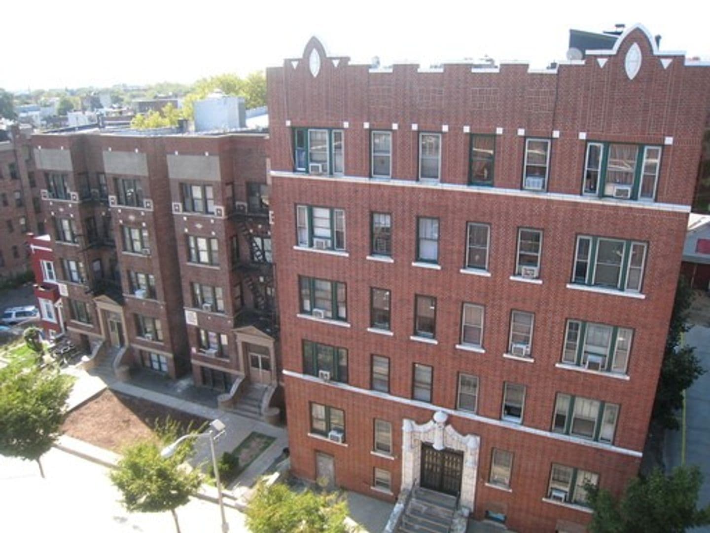 Jersey City Apartment: 321 Fairmount Avenue