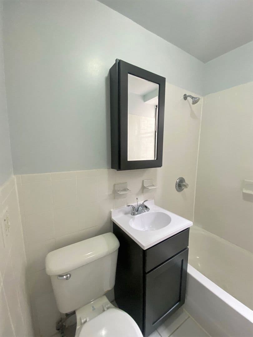 West New York Apartment: 6412 Park Avenue