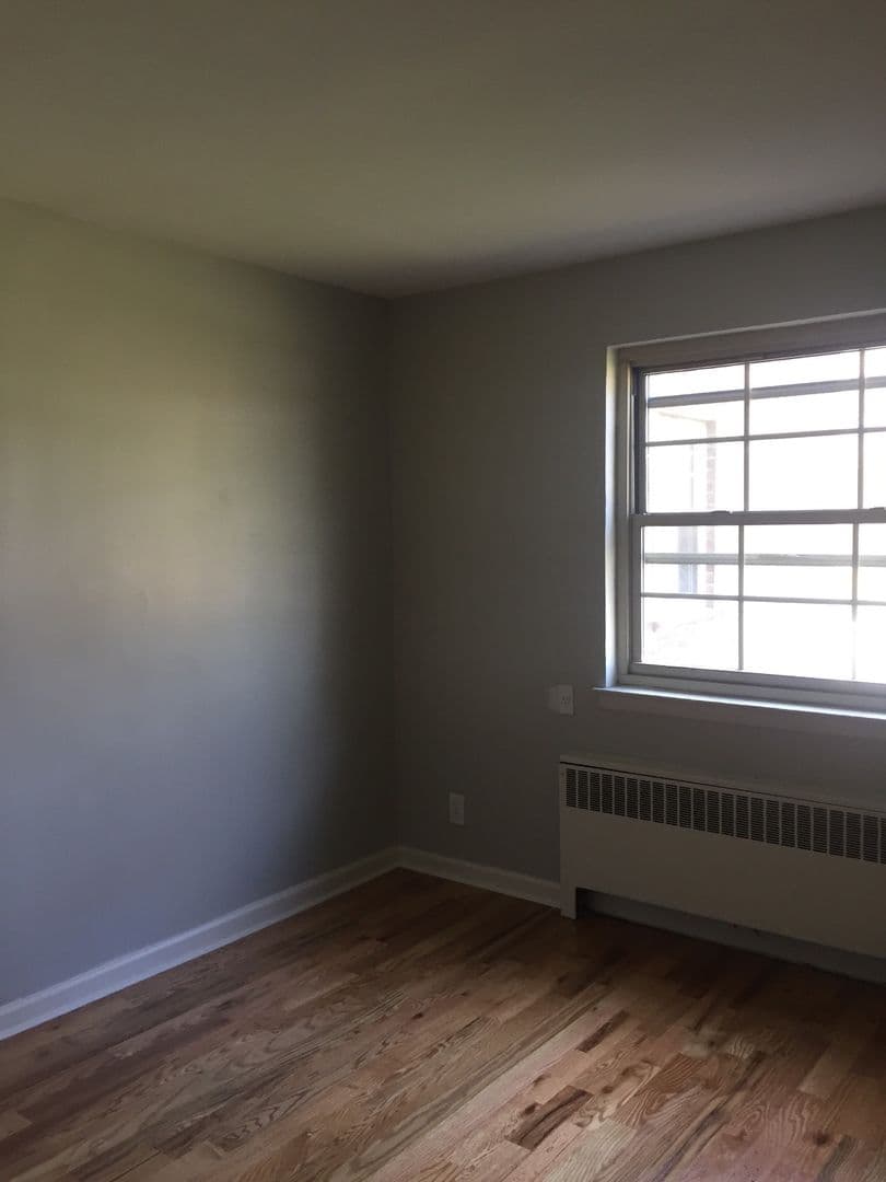 New Providence Apartment: 48 Southgate Road