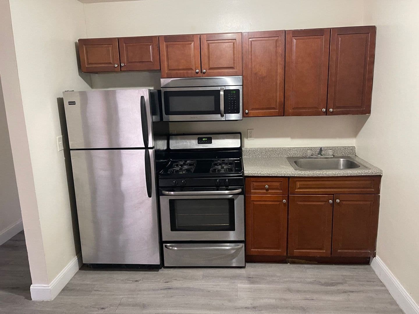 South Orange Apartment: 116 Irvington Avenue