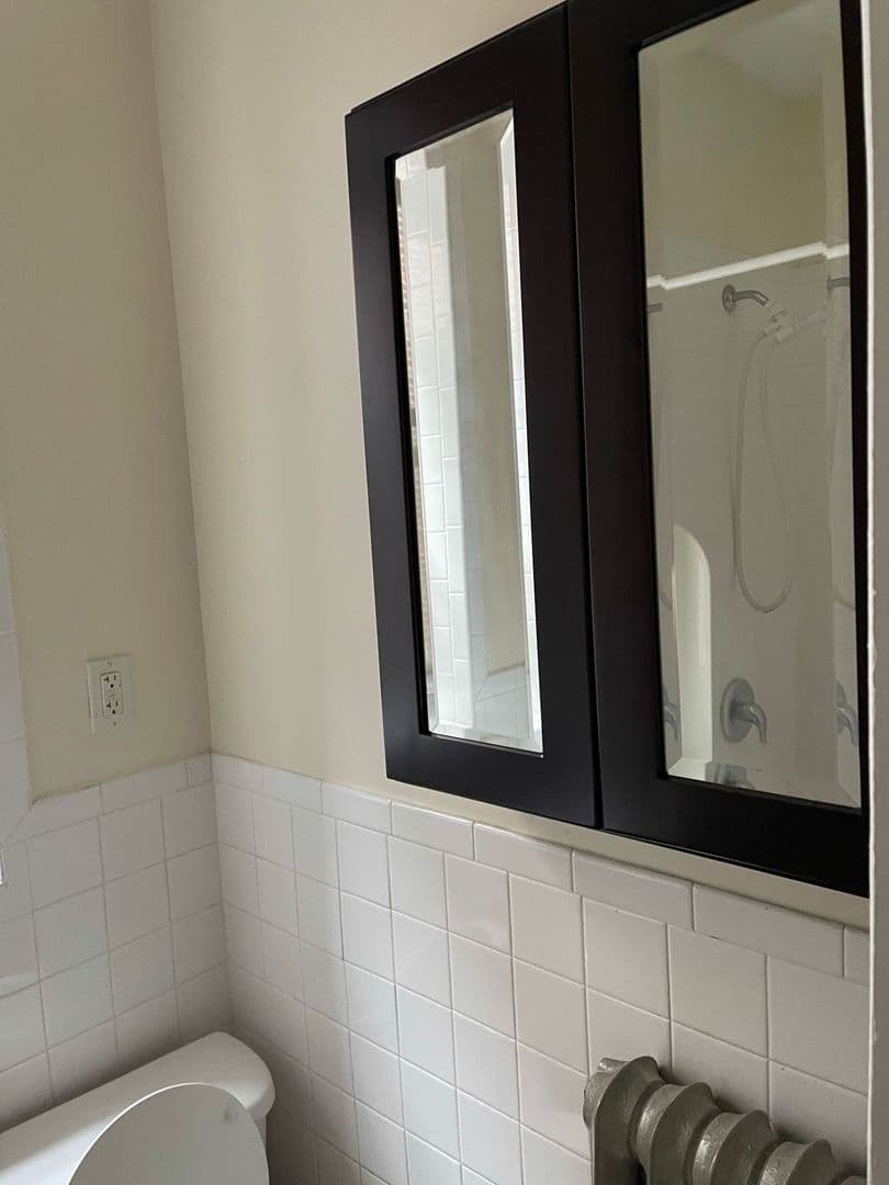 Jersey City Apartment: 319 Fairmount Avenue