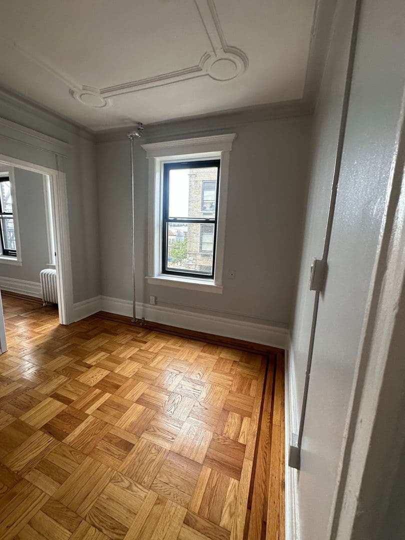 Union City Apartment: 4603 Hudson Avenue
