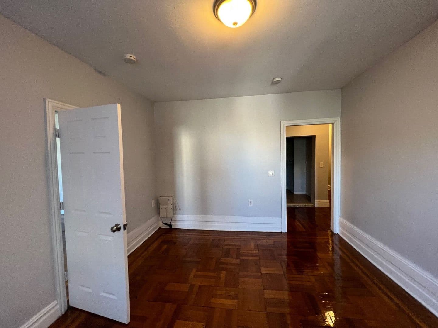 Jersey City Apartment: 114 Glenwood Avenue